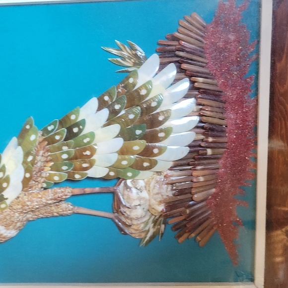 Seashell Peacock Framed Pucture - Picture 3 of 8
